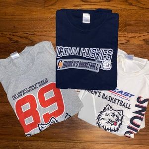 3 Vintage uconn Ts